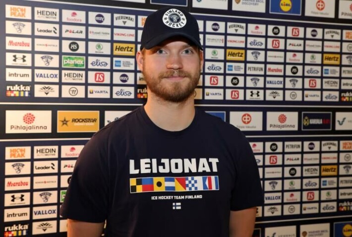 Montreal Canadiensin laitahyökkääjä Joel Armia on kokeillut Leijonien virallista kisa-Jopoa. Montreal Canadiensin Joel Armia on kokeillut Leijonien virallista kisa-Jopoa.