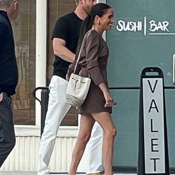 Harry ja Meghan bongattiin sushiravintolasta. meghan markle, prinssi harry