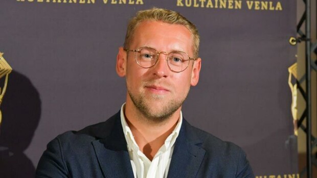Kiinteistömoguli Andrei Koivumäen touhut ökyautonsa luona käänsi katseita – kuva Andrei Koivumäki