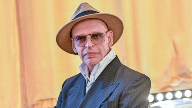 Jorma Uotisen ystävä julkaisi kuvan vain päiviä ennen sairauskohtausta: ”Näytämme vakavilta” Jorma Uotinen