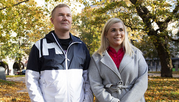 Aten ja Tiinan tiimistä finaaliin jatkoi Tiina. – Kuten Toni Lähde on sanonut, Tiina on peruskallio. Hän saa ihmiset ympärillään näyttämään hyvältä ja saa asioita aikaiseksi, Jaajo kehuu.