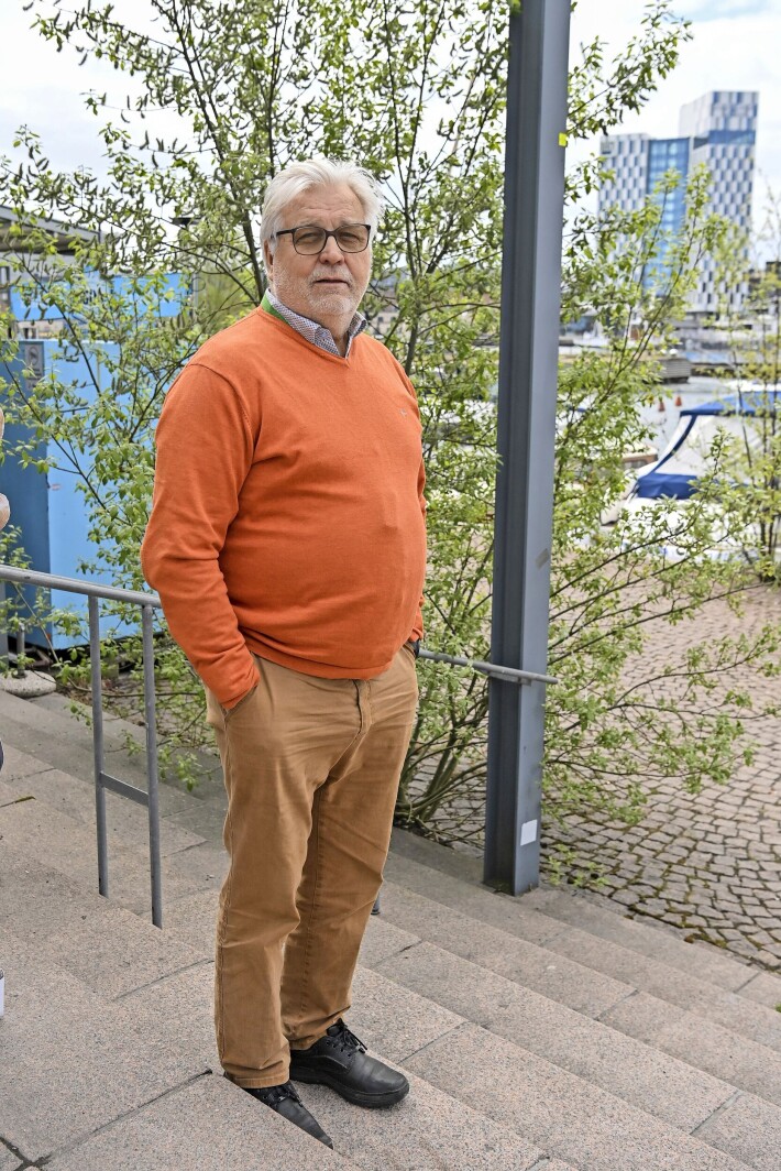 Harvoin julkisuudessa näyttäytyvä Kai Hyttinen viettää eläkepäiviään Orivedellä. Harvoin julkisuudessa näyttäytyvä Kai Hyttinen viettää eläkepäiviään Orivedellä.