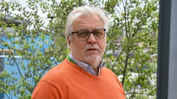 Laulaja Kai Hyttinen eläkepäivistään: ”Sängystä ei pääse ylös ilman kolotuksia”