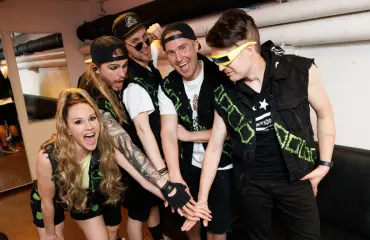 Portion Boys -pariskunta Tiina ja Mikael Forsby paljastavat taiteilijanimiensä yllättävät taustat