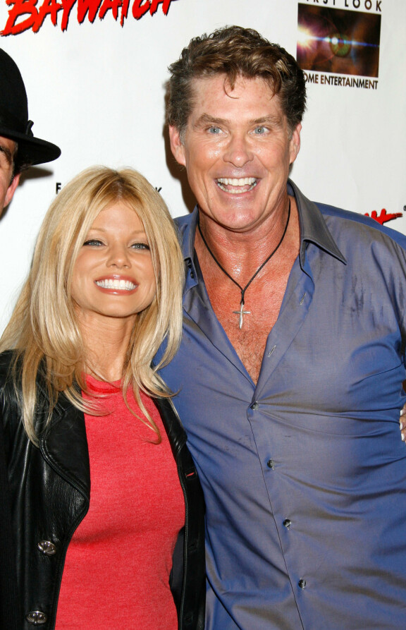Donna ja Baywatch-kollega David Hasselhoff yhteiskuvassa vuonna 2006.