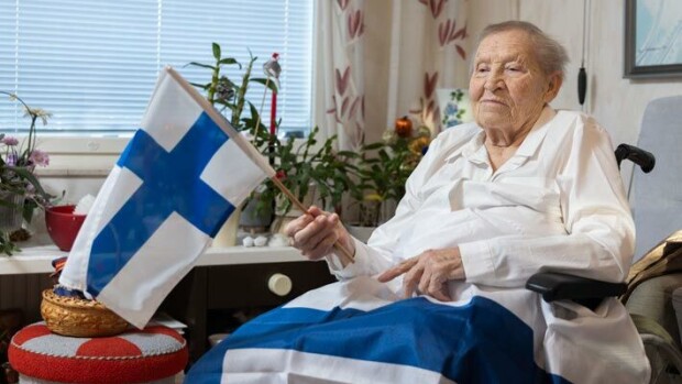 Sauli Niinistö muisti Siiri ”Äitee” Rantasen poismenoa – kirjoitti suruadressin vieraillessaan kuningas Charlesin kruunajaisissa Siiri Rantanen