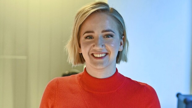 Anniina Valtosen asu kirvoitti hulvattoman kommentin uutisankkurilta: ”Käärijän pikkusisko”