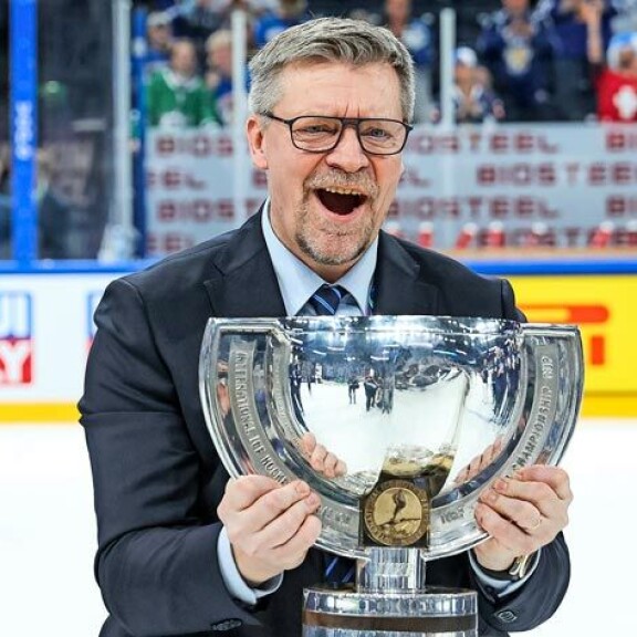 Leijonat lähtee MM-kultajahtiin – Juhani Tamminen jo valmis torijuhliin: ”Olen siellä eturivissä” Jukka Jalonen