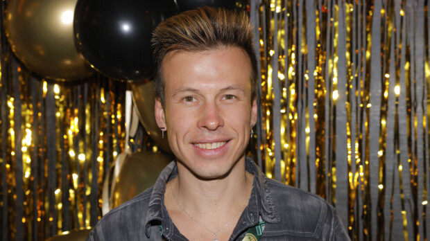 Antti Kurhinen pääsi televisioon lomamatkallaan - käytti ruutuajan kommentoimalla naisia