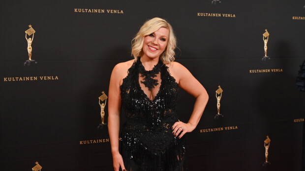 Vappu Pimiän hurja harrastus: 'Haluan osata päärynän pieksemisen kunnolla!'