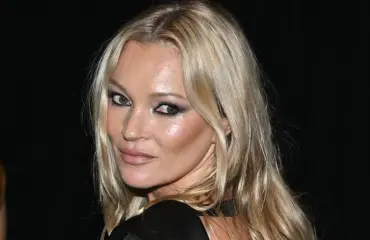 Tältä Kate Mossin Lila-tytär näyttää nykyään - kuin ilmetty äitinsä!