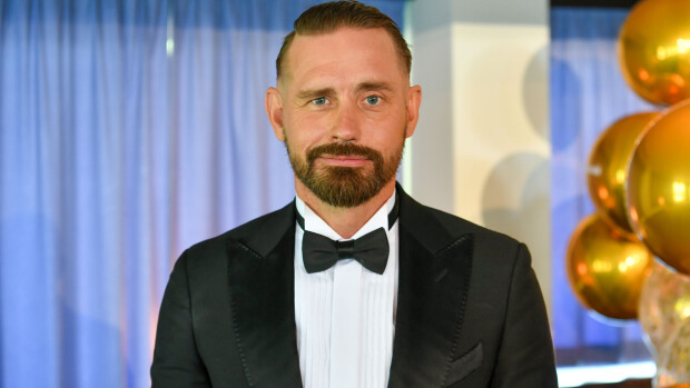 Näin fanit reagoivat Lauri Tähkän seksuaalirikossyytteeseen - kuvat keikalta