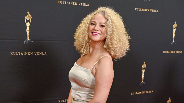 Oho! Pippa Laukka säväyttää poikkeuksellisessa kesätyylissä