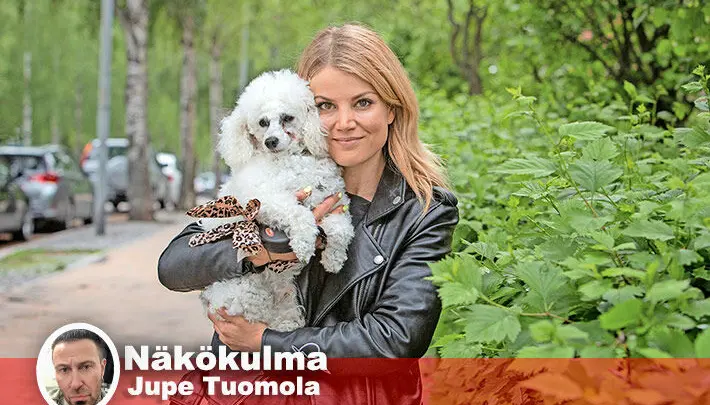 Janni Hussi ja Harri-koira Janni Hussi ja Harri-koira