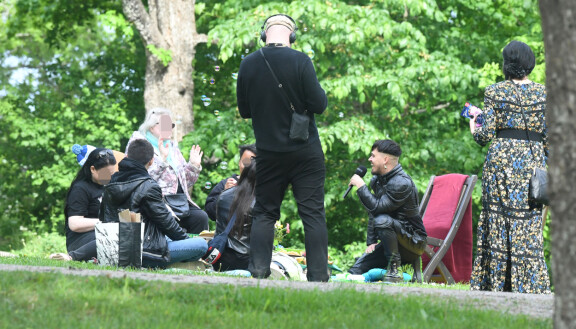 Räppäri otti yleisönsä myös pöpelikössä.
