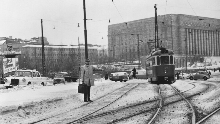 Michael Caine salaisena agenttina ja teatteri moskovalaisena yökerhona – tiesitkö, että nämä kansainväliset elokuvat on kuvattu Helsingissä?