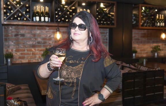 Tubettaja Pinja Sanaksenaho pitää elämänsä ensimmäisen loman – paljastaa kesäsuunnitelmansa Seiskalle