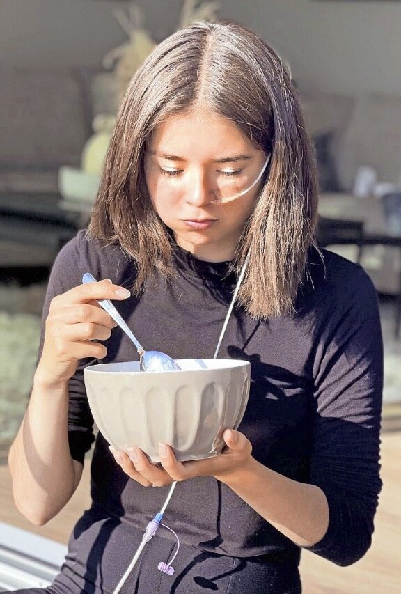 Kesällä 2021 Andrea painoi vain 44 kiloa. Sairaus oli lyhyessä ajassa vienyt häneltä 20 kiloa.