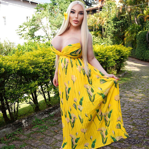 Jessica Alves poseeraa uusissa kuvissa kotimaassaan Brasiliassa. Jessica Alves