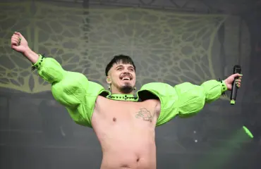 Yle näyttää Käärijän keikan Kesärauhasta suorana – mukana myös Anna Puun ja Yonan keikkataltioinnit