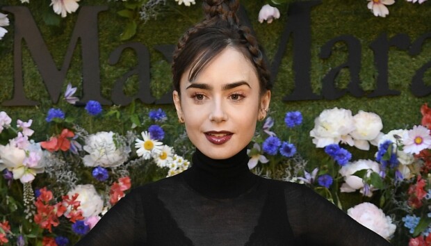 Megatähti Lily Collins jälleen Suomessa - ihastui helsinkiläiseen katutaiteeseen