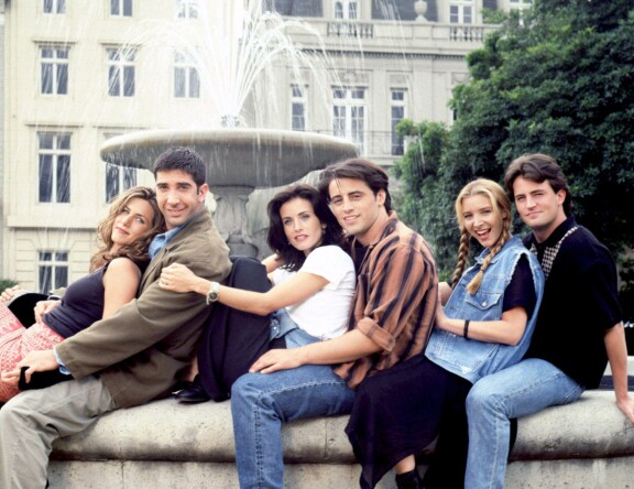 Frendien kaksiosainen päätösjakso oli yksi historian katsotuimmista televisiosarjan päätösjaksoista. Friends TV Series 1994 - 2004 USA Created by David Crane, Marta Kauffman Season 1 Jennifer Aniston , Courteney Cox , Lisa Kudrow, Matt LeBlanc, Matthew Perry, David Schwimmer. Frendit