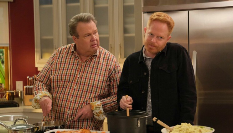 Huomasitko? Myös nämä tähdet vilahtivat Moderni perhe -hittisarjassa Eric Stonestreet as Cameron Tucker and Jesse Tyler Ferguson as Mitchell Pritchett. Moderni perhe