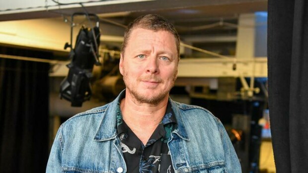 Jaakko Saariluomaa ei päästetty kapakkaan – vaati esimiestä paikalle: katso video! Jaakko Saariluoma