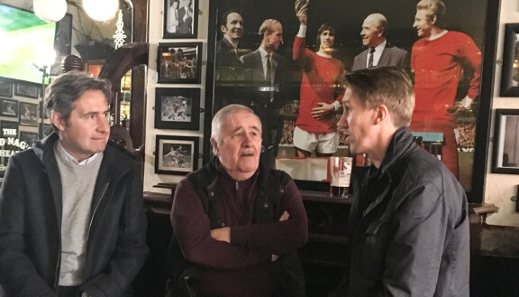 ManU-fanit Michael Lavery ja Harry Armitage analysoivat Jussille brittifutiksen nykytilaa.