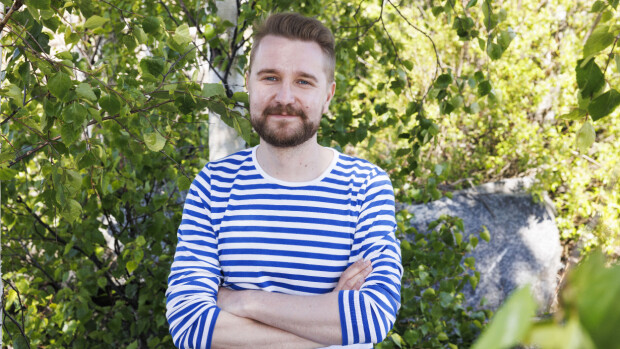 Joonas Nordman avautuu ensisuudelmastaan: Tyttö maistui tupakalta