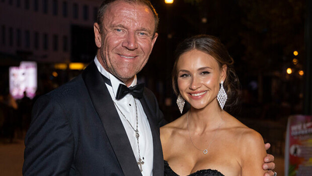 Sydän sulaa! Renny Harlin julkaisi harvinaisen yhteiskuvan lapsistaan harlinit