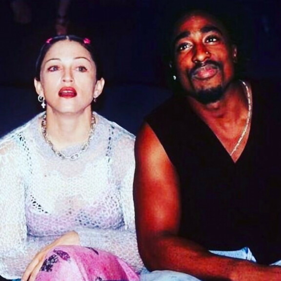 Edesmennyt rap-legenda Tupac Shakur deittaili pop-kaunotar Madonnaa 90-luvulla.