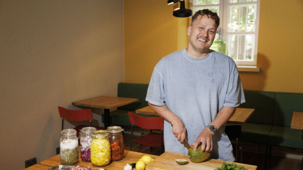 Huumekierteestä selvinnyt Juho Saralehto kokkasi useissa Michelin-ravintoloissa: ”Tuli hyväksikäytetty olo”