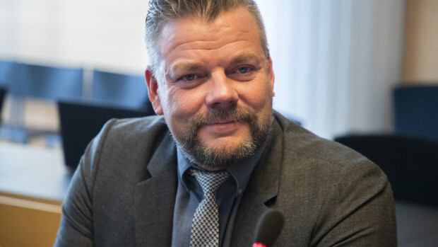 Jari Sillanpää eksyi junassa – ravasi ravintolavaunussa tiuhaan tahtiin