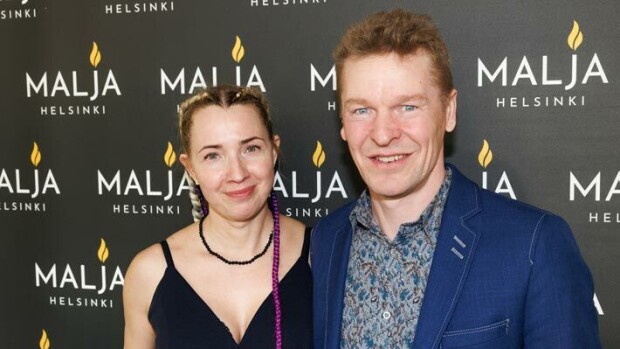 Toni Nieminen on kosinut Janet-rakastaan useasti – ”Emme ole ehtineet naimisiin” Toni Nieminen ja Janet