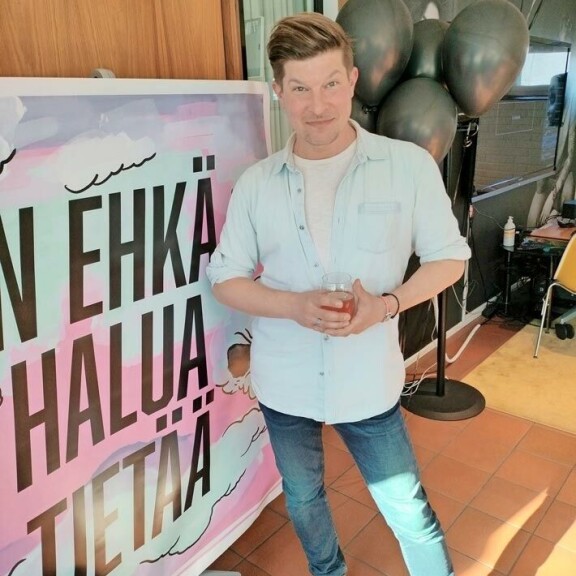 Sohvaperunoista tuttu Jari Peltola uudelle uralle – vihjaa myös paluusta entiseen ammattiinsa Jari Peltola