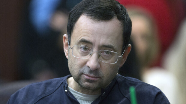 Ohhoh! Hirviölääkäri Larry Nassar sai puukosta vankilassa