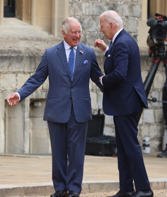 Mokista huolimatta Charles ja Biden näyttivät viihtyvän tapaamisella.