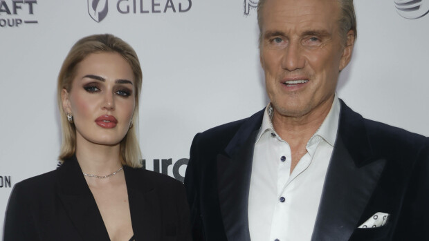 Dolph Lundgren, 65, kiihkeissä kuvissa 40 vuotta nuoremman tyttöystävänsä kanssa