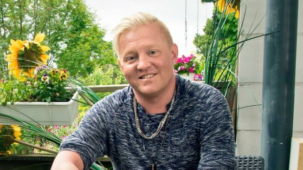 Sepelvaltimotautiin menehtyneen Nino Hermaksen äiti poikansa hoidosta: Ihmisarvoa alentavaa NIno Hermas
