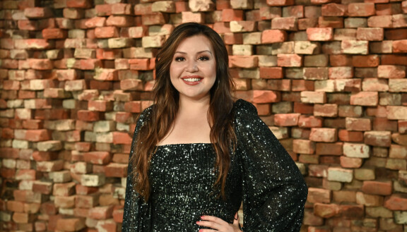 Diandra tuli tunnetuksi Idols-kisasta, jonka voitti vuonna 2012.