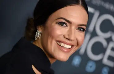 Mandy Moore sai korvaukseksi vain pennejä This Is Us -sarjan striimauksista