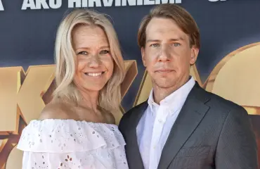 Aku Hirviniemen ja Sonja Kailassaaren vauva sai erityisen menopelin!