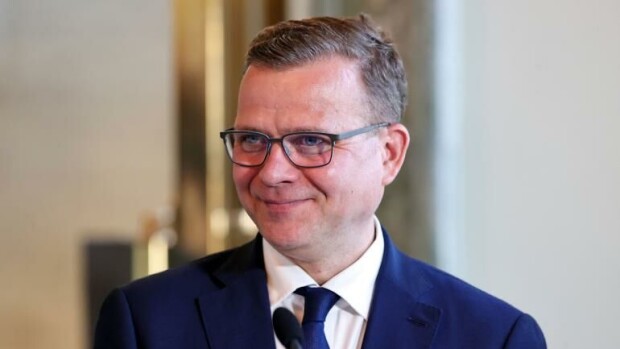 Petteri Orpo vaihtoi vapaalle - löysi tiensä Antti Tuiskun kainaloon Petteri Orpo