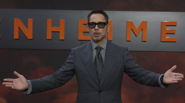 Robert Downey Jr. ylistää Oppenheimer-tähteä: 'Kukaan ei ole tehnyt niin suurta uhrausta kuin hän'