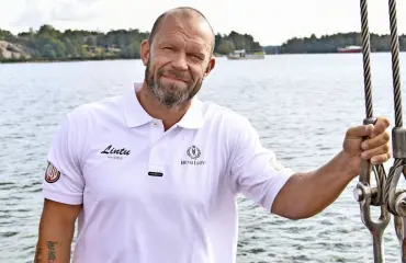 Jere Karalahti sai valtavat suosionosoitukset Valko-Venäjällä: ”Rakastan teitä”