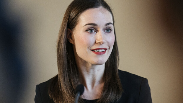 Sanna Marin ei peittele tunteitaan – uudelta rakkaalta ritarillinen ele