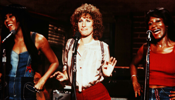 Ihastuttava Barbra Streisand nähtiin pääosassa A Star Is Born -leffan vuoden 1976 versiossa. Uusimmassa versiossa pääosassa oli Lady Gaga.