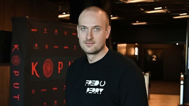 Menestys vaati veronsa! Kirjailija Max Seeckin on pakko ottaa happea: ”Huomasin, että oli vähän liikaa kaikkea” Max Seeck