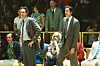 Adrien Brody (oik.) saa valmentajakaverikseen Jason Segelin sarjassa Winning Time: The Rise of The Lakers Dynasty.